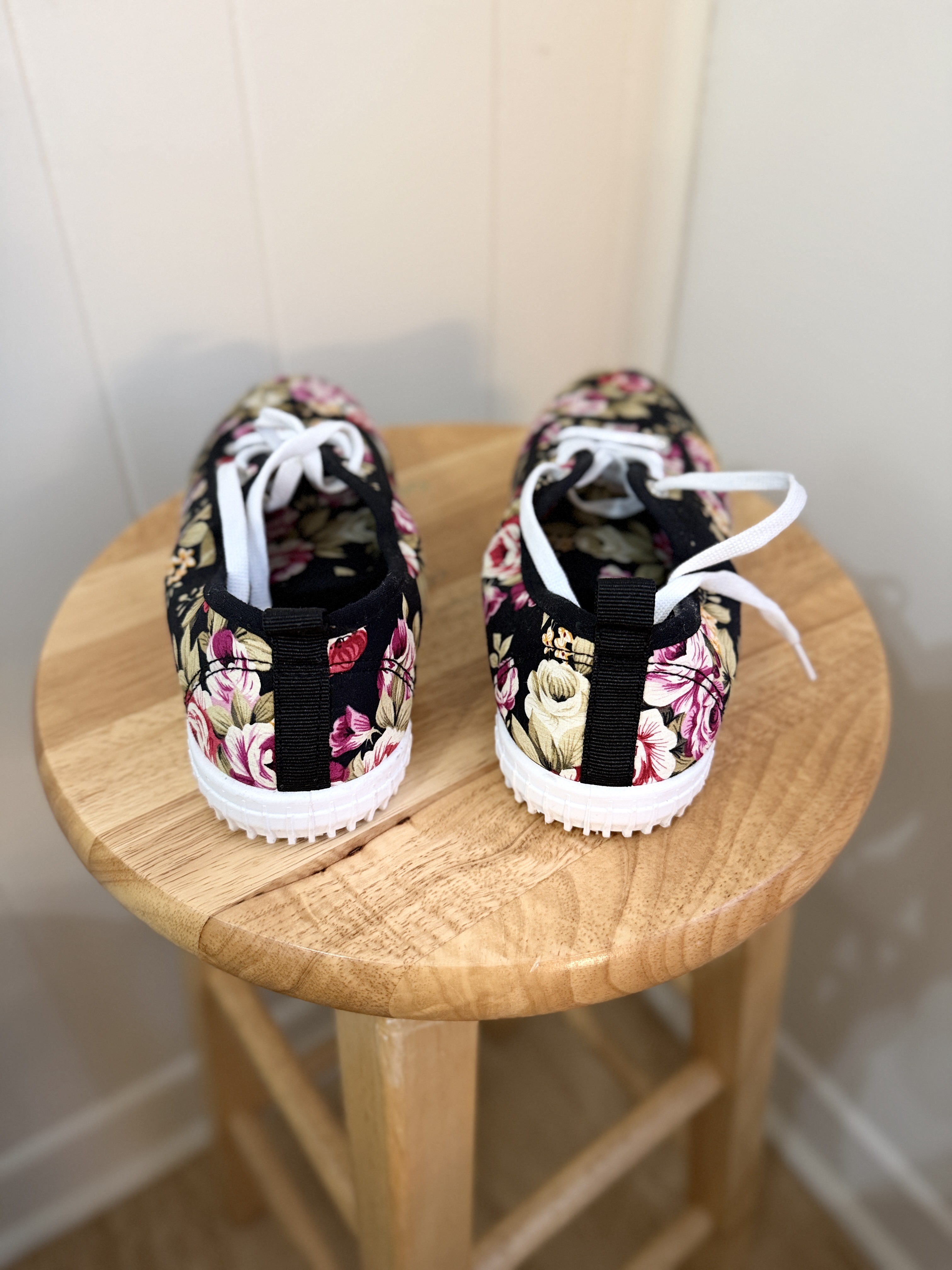Floral Canvas Sneakers – Cute Black Flower Print Casual Lace-Up Shoes