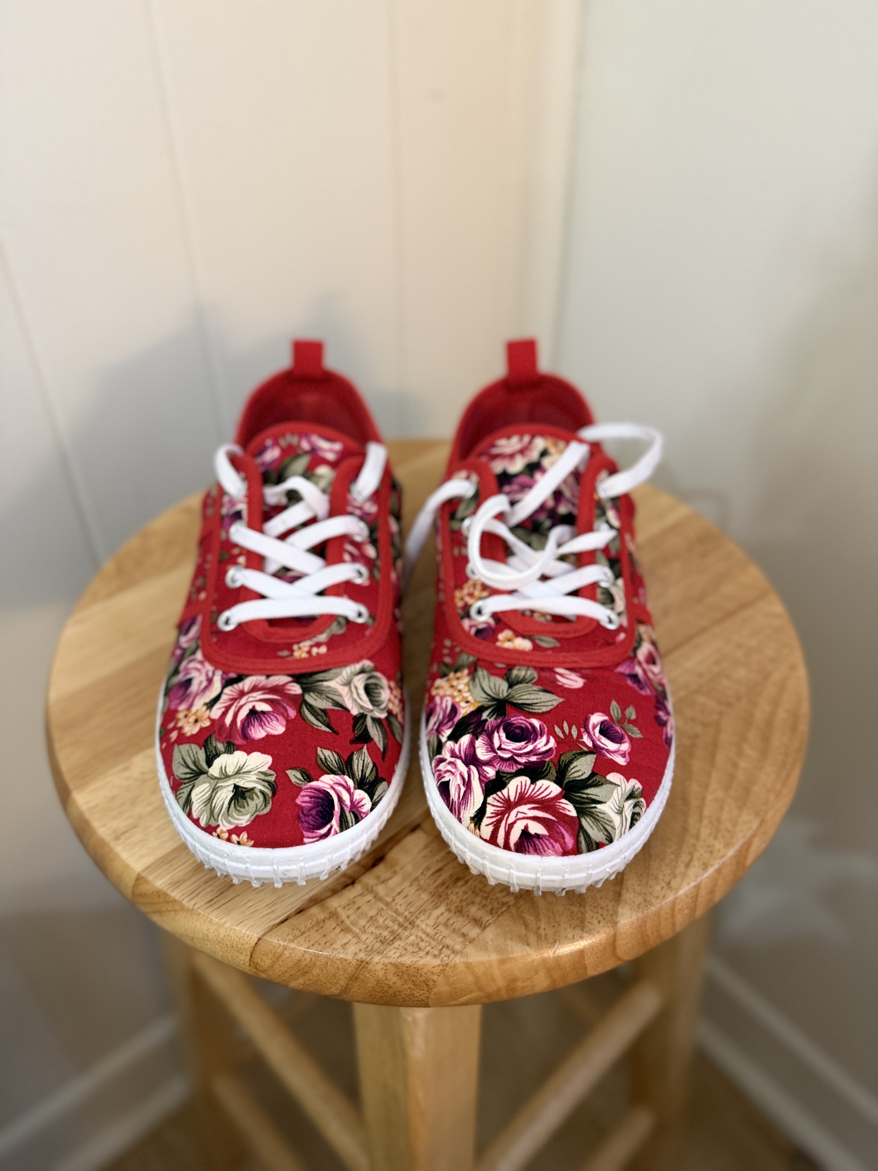 Red Floral Canvas Sneakers – Cute Flower Print Casual Lace-Up Shoes