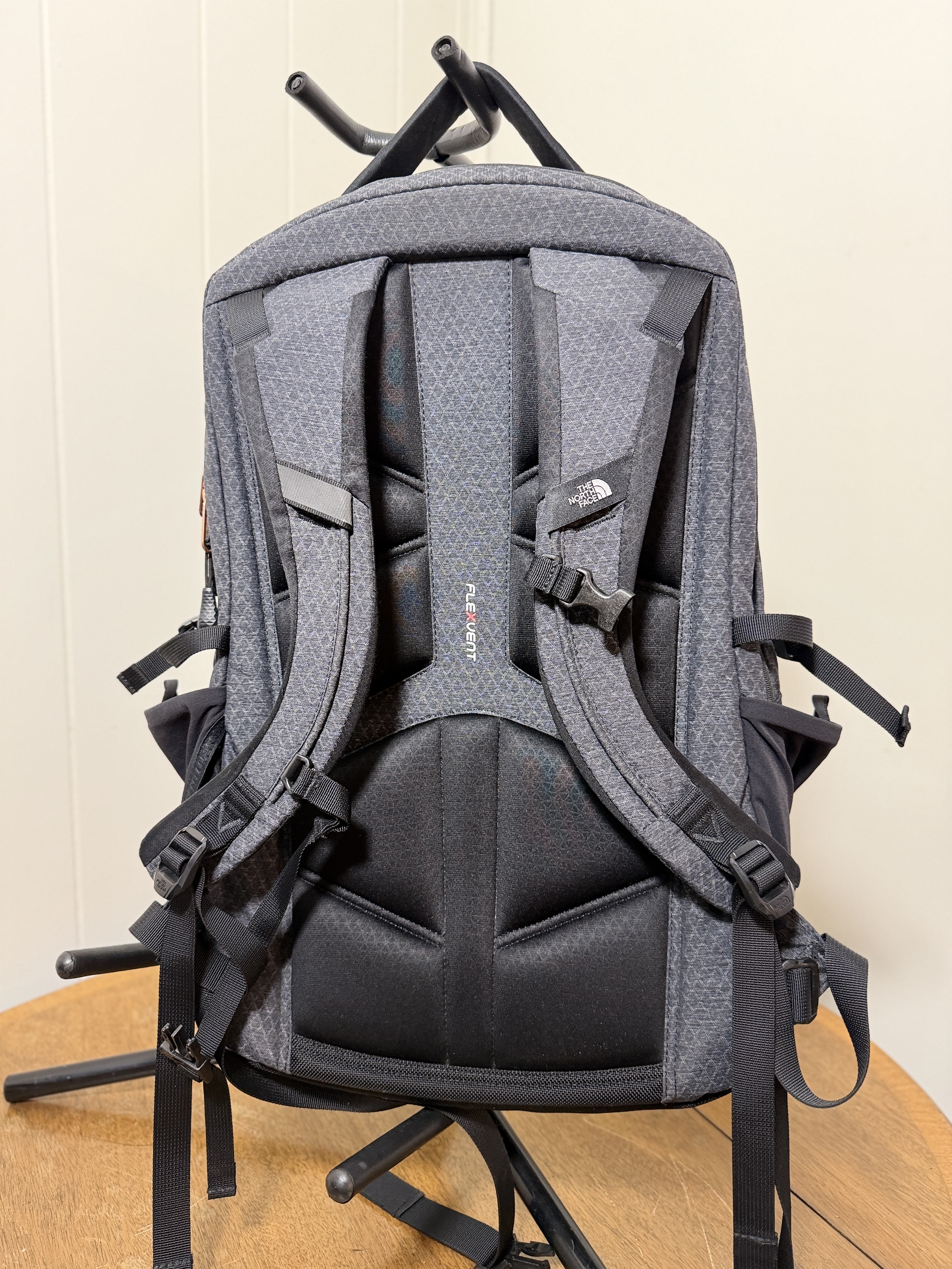 The North Face Surge Bookbag / Backpack – Black Hiking Daypack – Travel / School / Outdoor