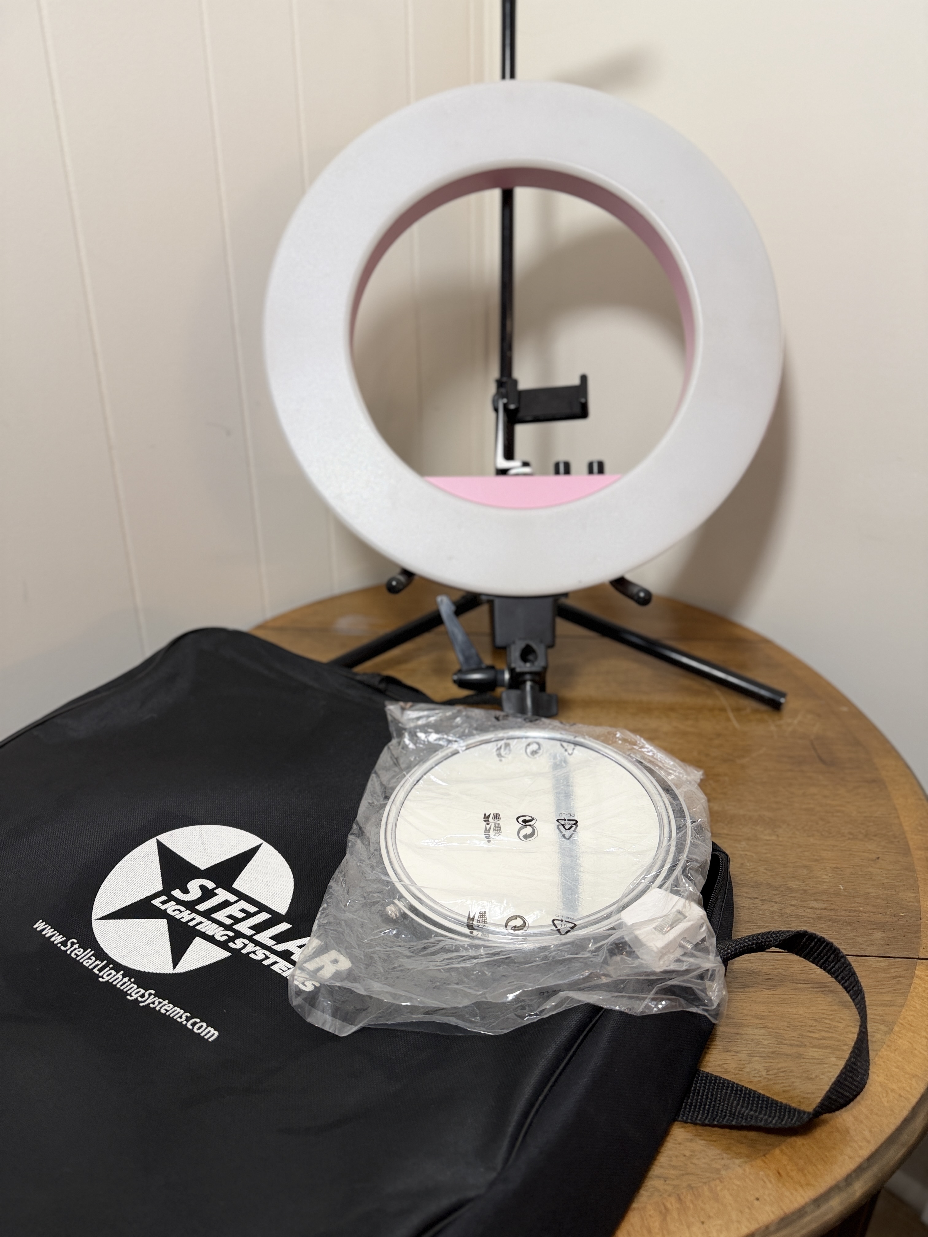 Large Ring Light Kit w/ Stand & Carry Case – Stellar Lighting Systems