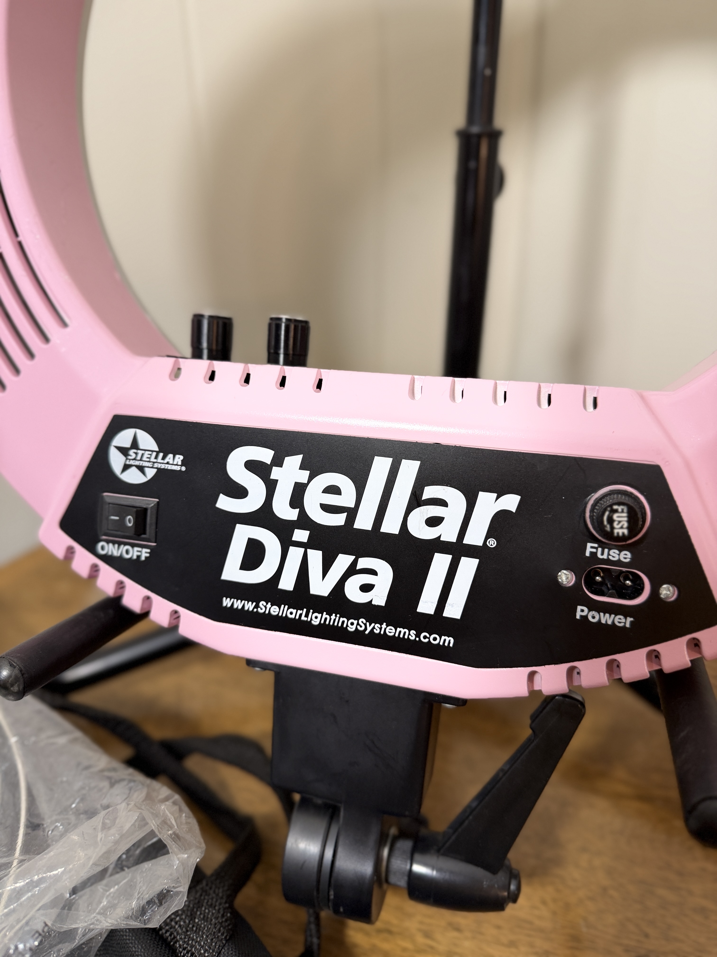 Large Ring Light Kit w/ Stand & Carry Case – Stellar Lighting Systems