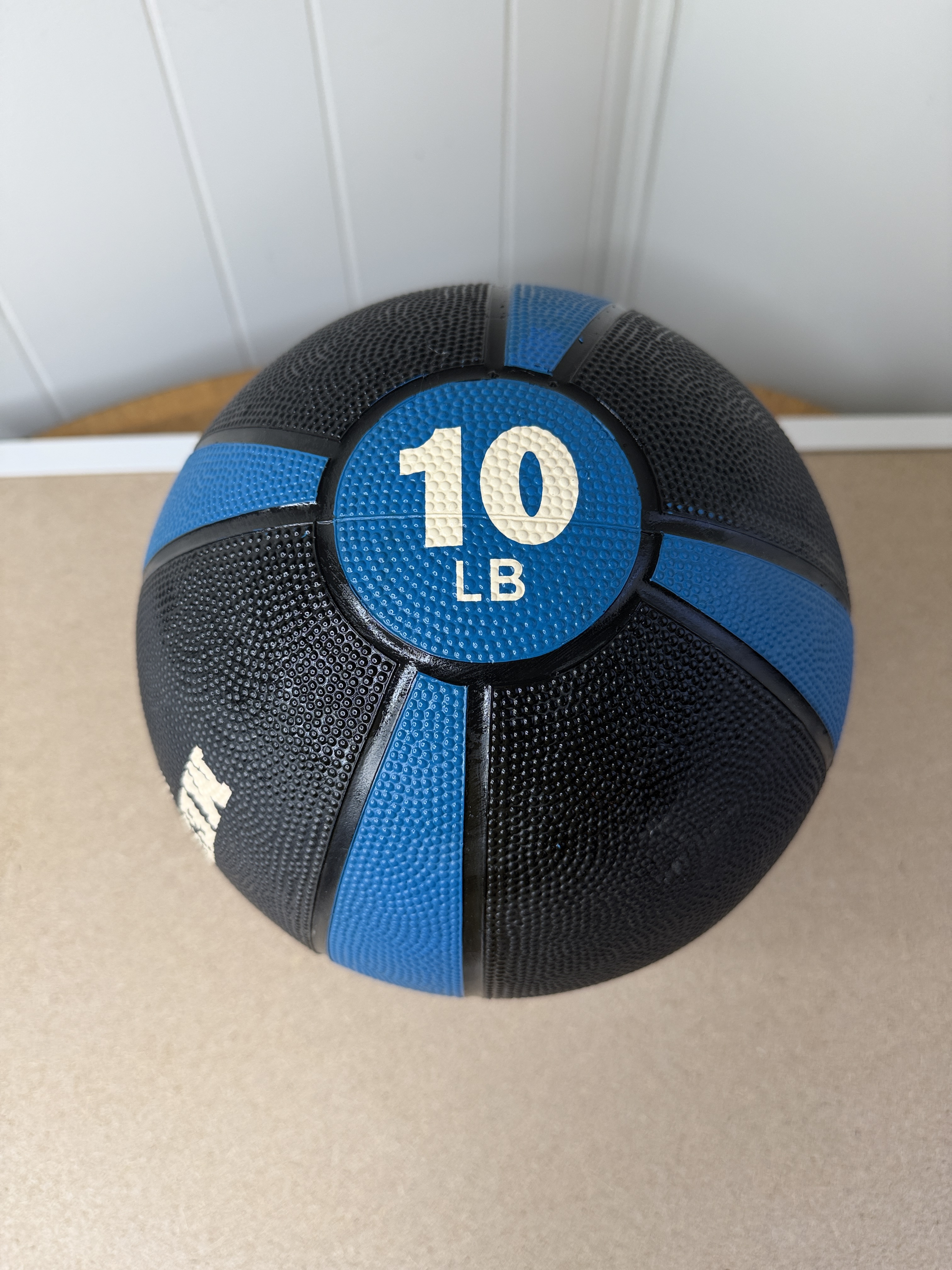 Valeo 10 Pound Medicine Ball