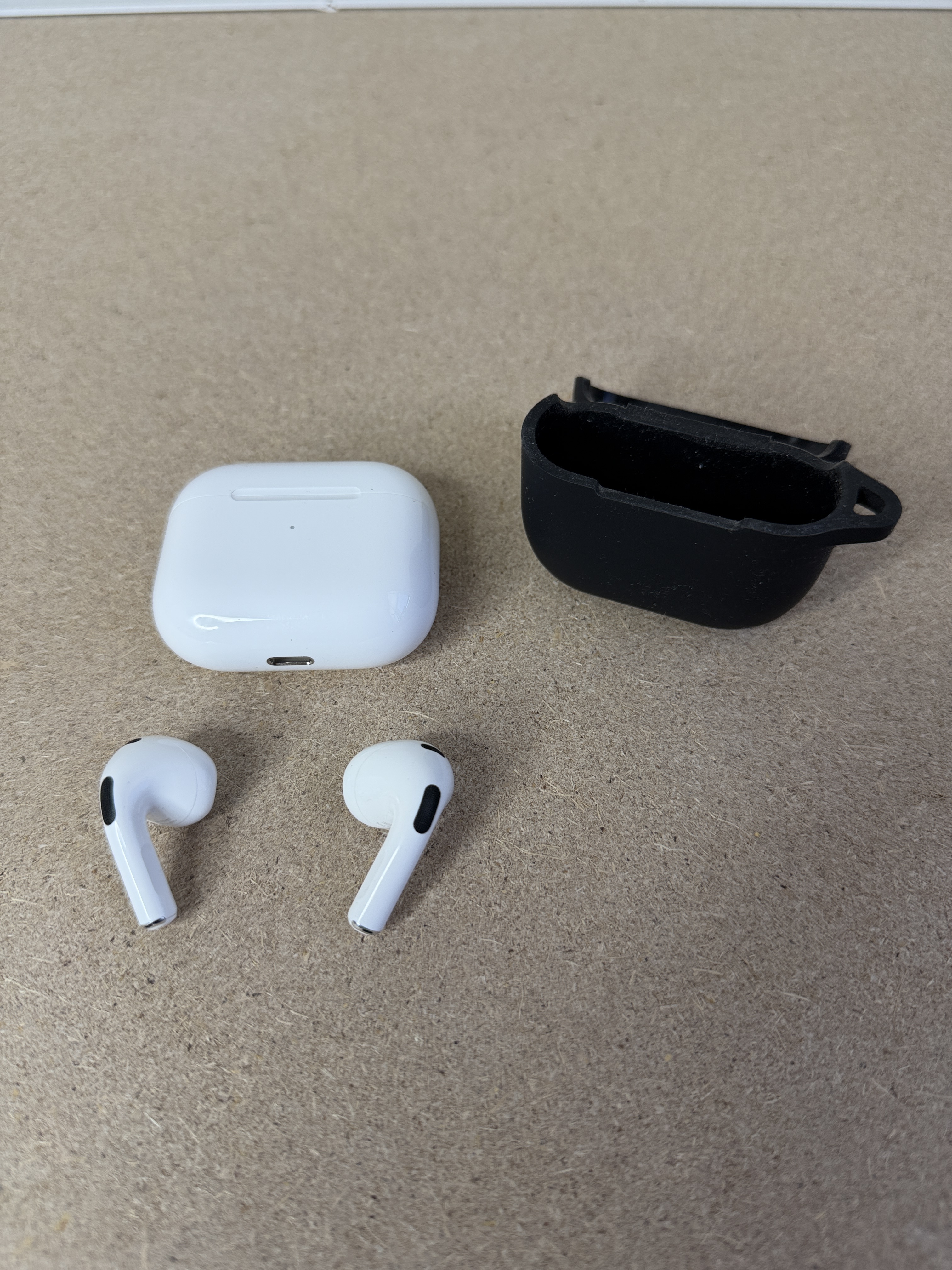 Apple AirPods 3, Bluetooth Headphones